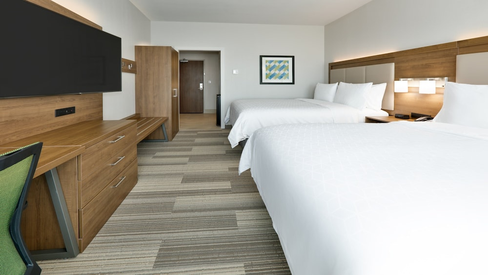 Suite, 1 King Bed (Extra Floor Space) - Photo 2