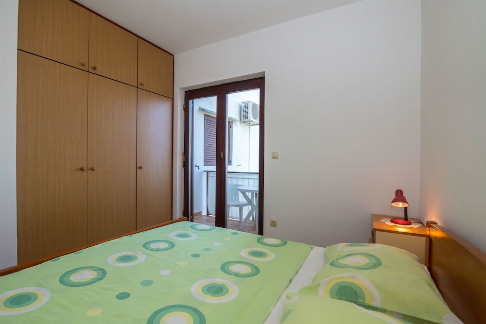 Apartment (A1)