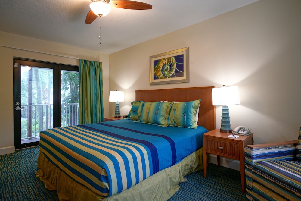 Condo, 2 Bedrooms, Pool View