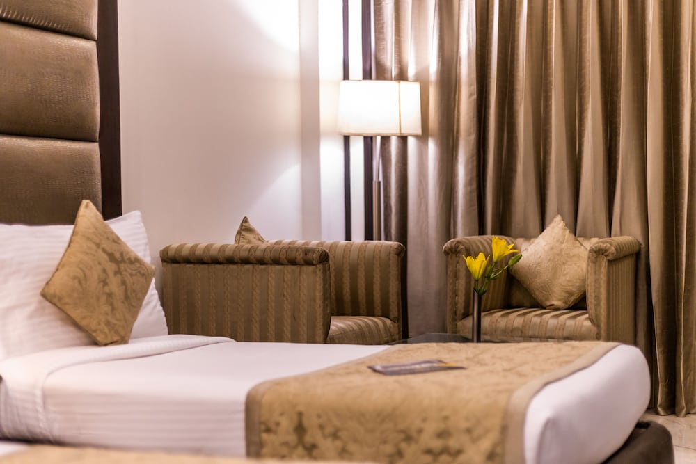 Standard Double Room - Photo 3