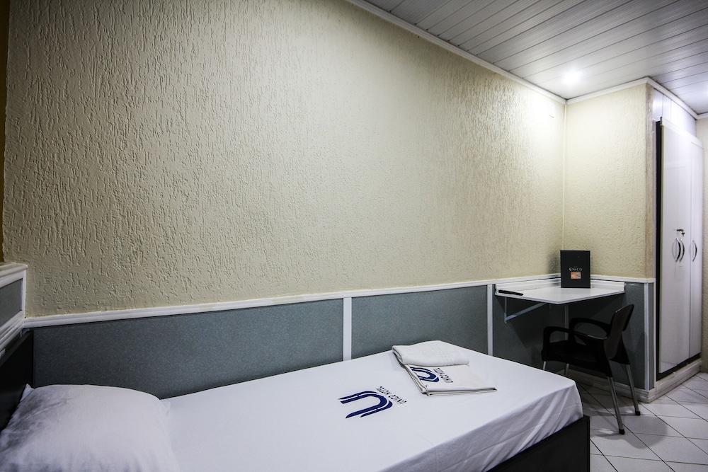 Standard Twin Room photo 3