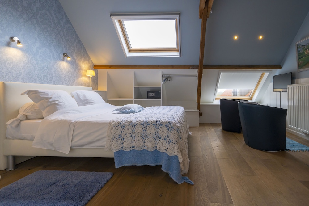 Deluxe Double Room photo 2