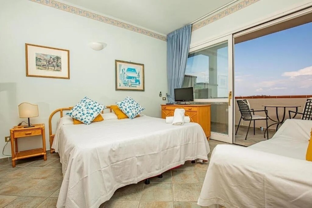 Economy Apartment, Sea View