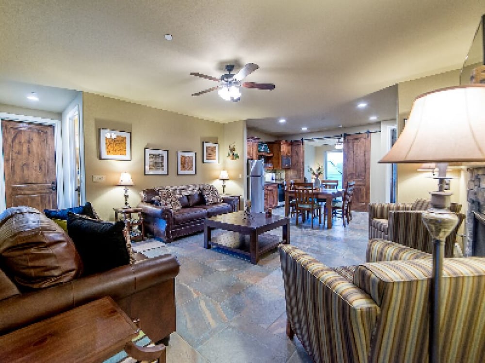 Luxury Suite, Ensuite, Mountain View (Panorama Trail Suite) photo 1