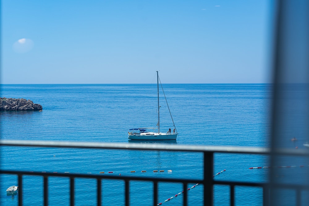 Premium Double or Twin Room, Sea View - Photo 3