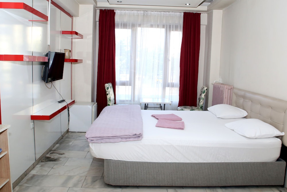 Economy Double Room photo 1