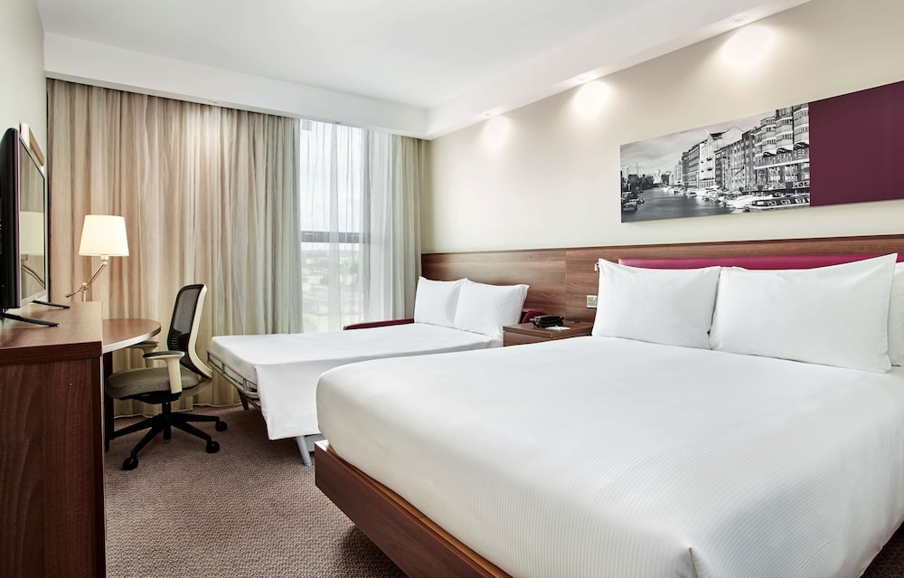 Room, 1 Queen Bed with Sofa bed