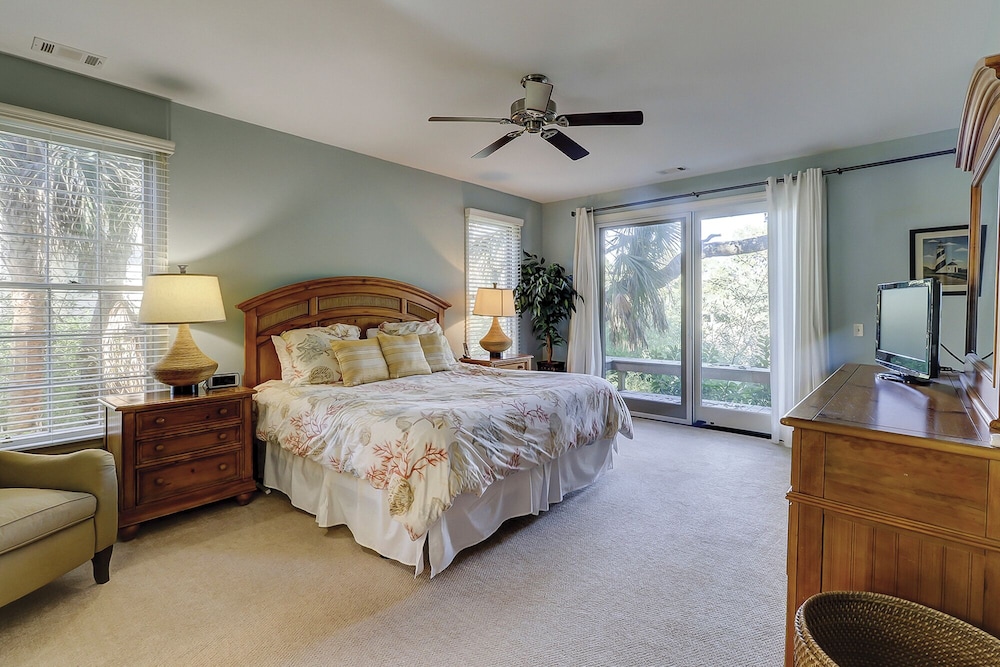 House, Multiple Beds, Kitchen, Pool View (12 Black Tern)