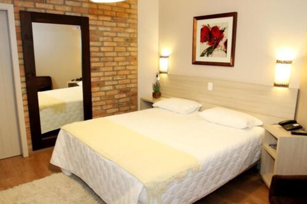Superior Double Room, 1 Double Bed, Bathtub photo 3