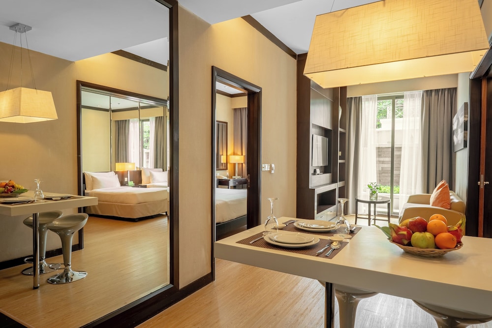 Two Bedrooms Lanai Suite