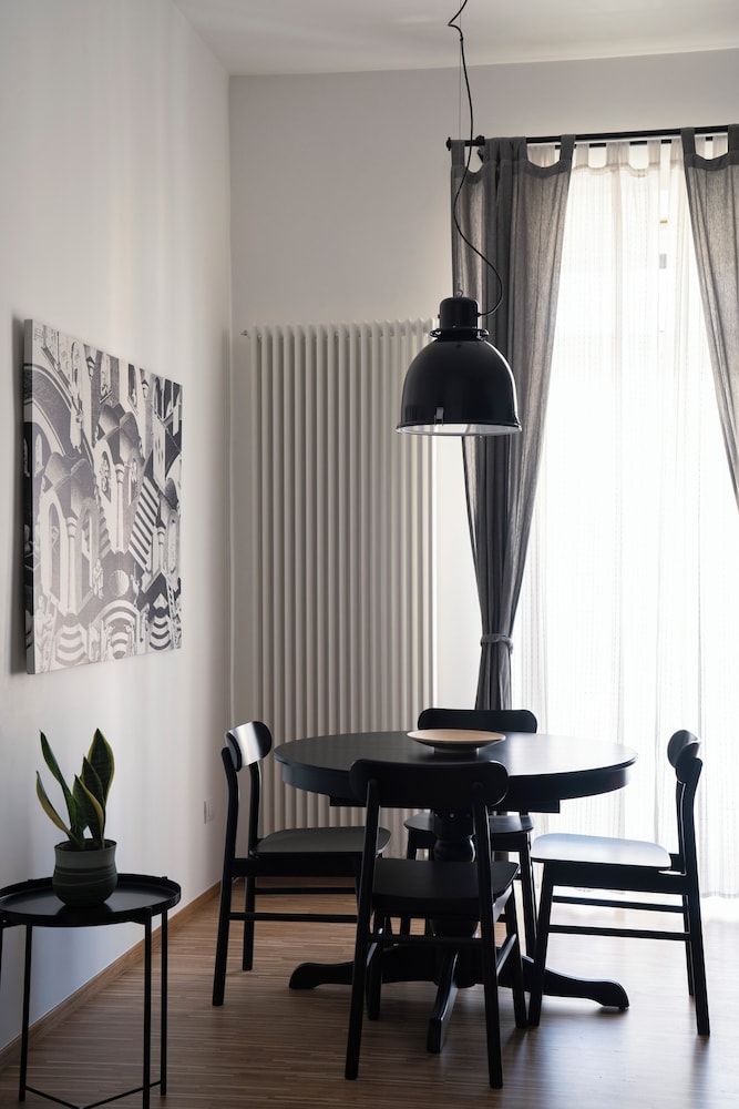 Exclusive Apartment photo 1