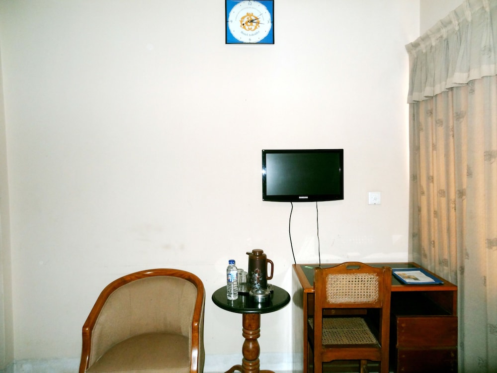 Standard Single Room, 1 Twin Bed, Non Smoking, City View photo 3