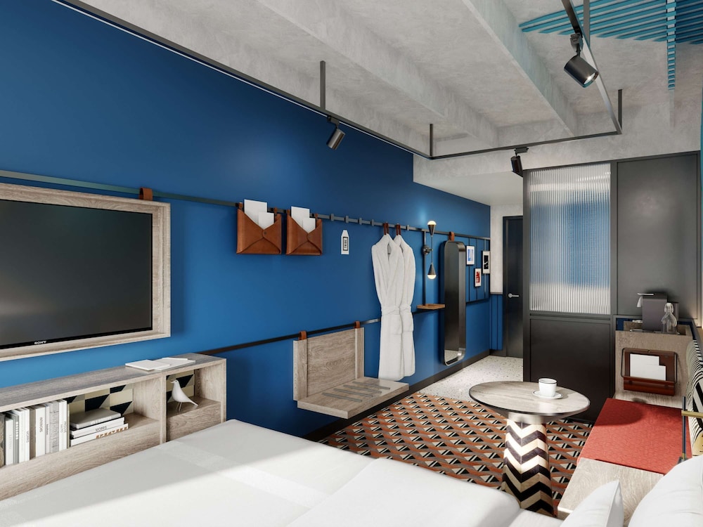 Room, 1 Queen Bed, City View (Tribe Extra)