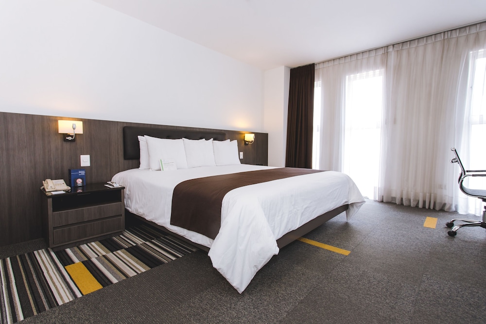 Suite, 2 Double Beds, Non Smoking (Twin Suite)