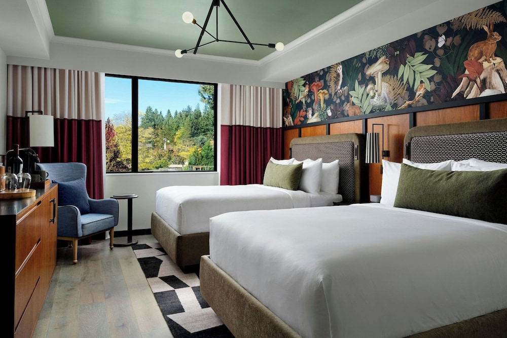 Deluxe Room, 2 Queen Beds, City View photo 1