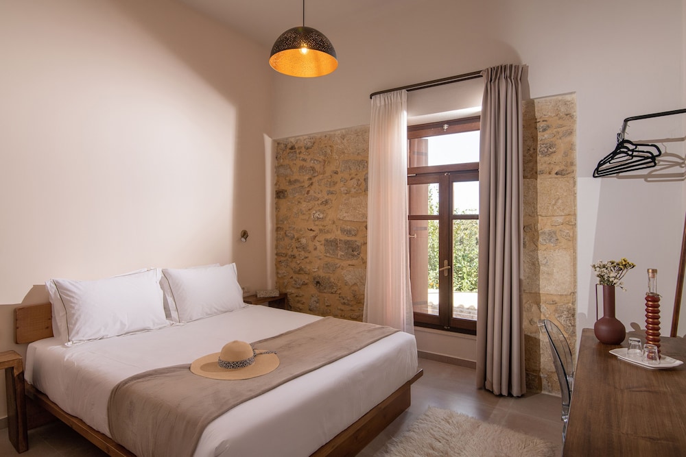 Double Room with City View - PNOI