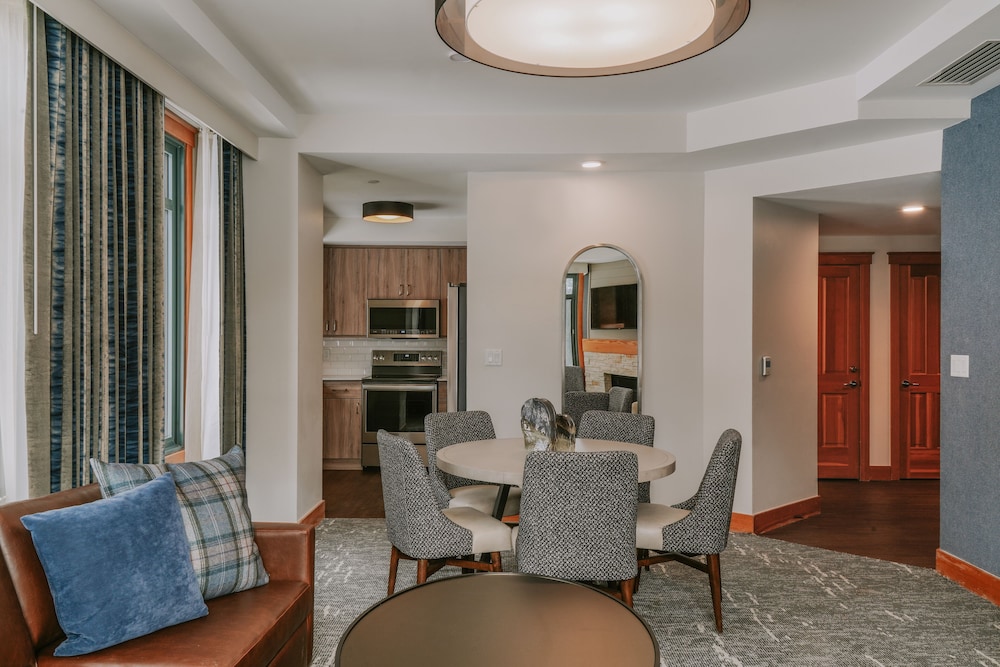 Room, 1 Bedroom (Summit) - Photo 10