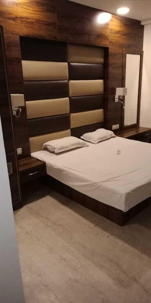 Deluxe Room, 1 Bedroom, City View