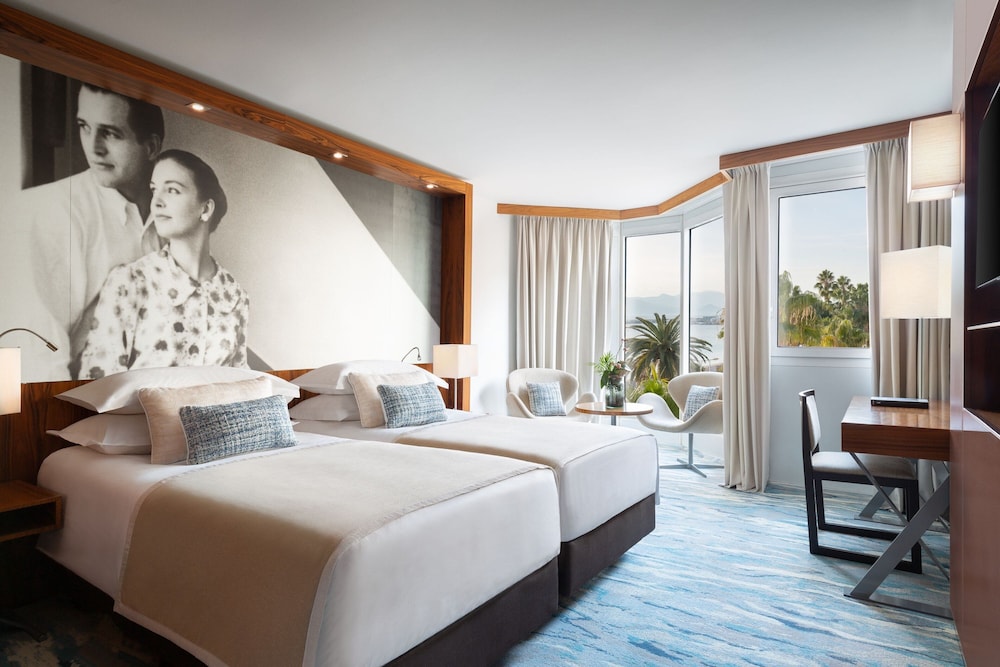 Deluxe Room, 2 Twin Beds - Photo 2