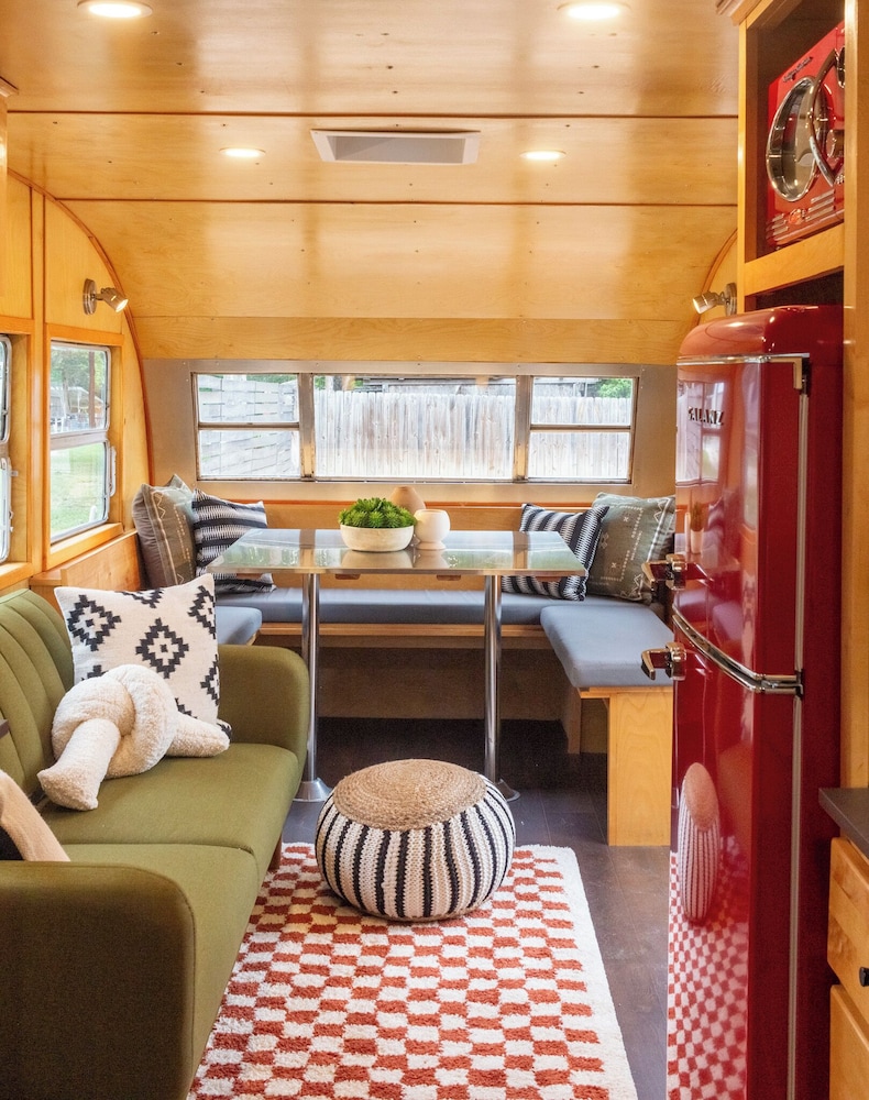 Classic Mobile Home, 1 Double Bed, Kitchen, River View photo 1