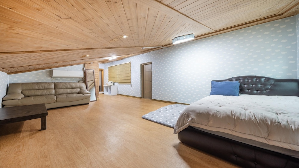Basic Room, 1 Bedroom (Olle) photo 3