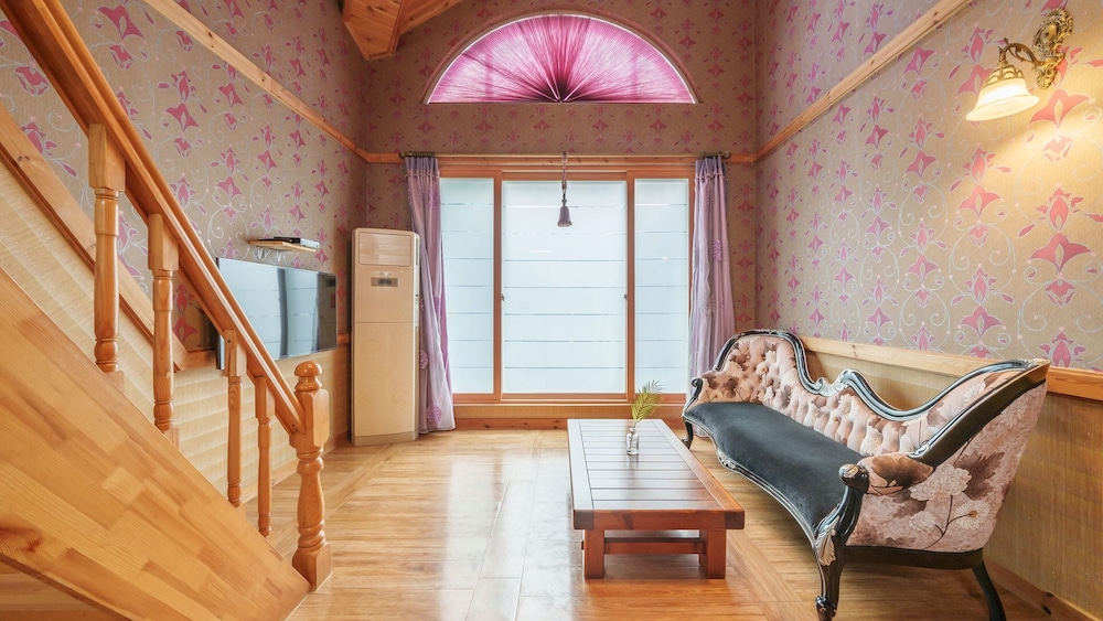 Basic Room, 1 Bedroom (Love)