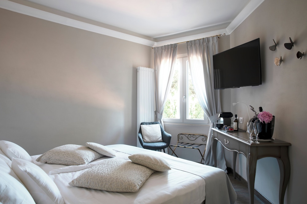Classic Room - Photo 1