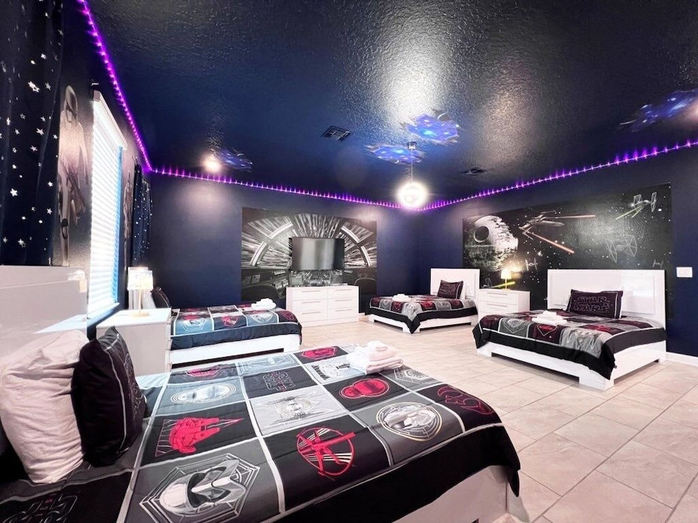 House, Multiple Bedrooms