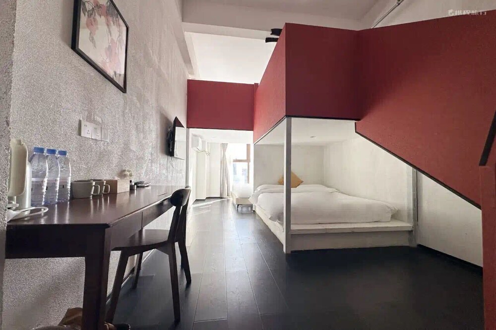 Family Duplex, City View