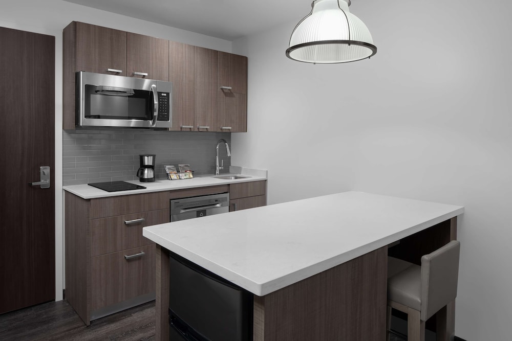 Studio, Multiple Beds, Kitchen photo 3