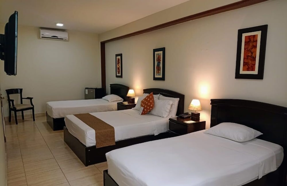 Triple Room