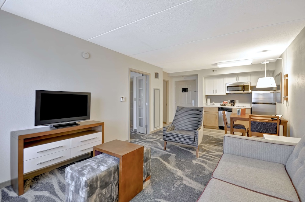 Suite (2 Double Beds and Sofabed) photo 1