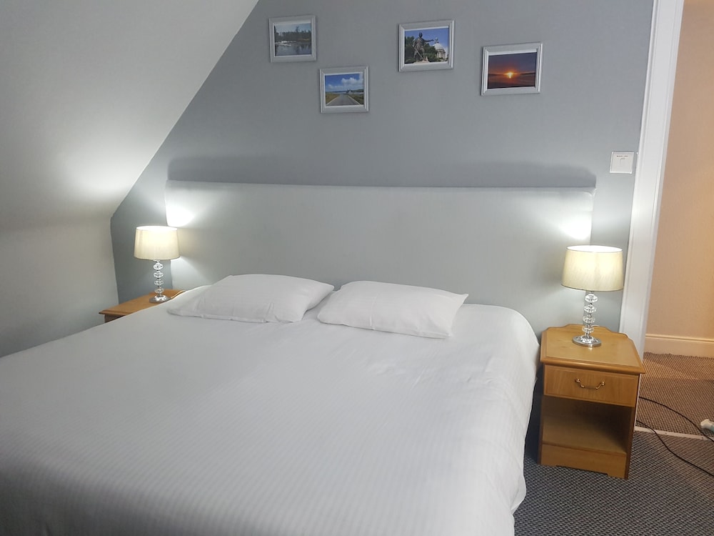 Villa - Photo 1