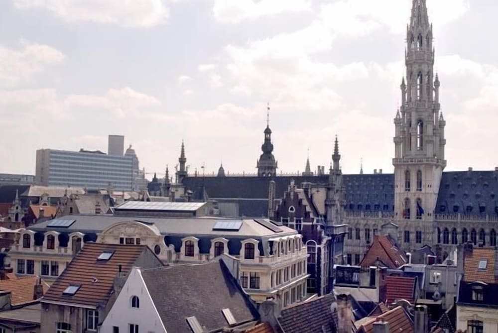 Superior Twin Room (Grand-Place View) photo 1