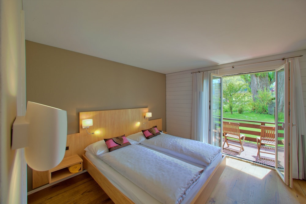 Riverhouse photo 3