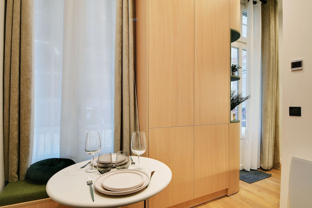 Apartment photo 2