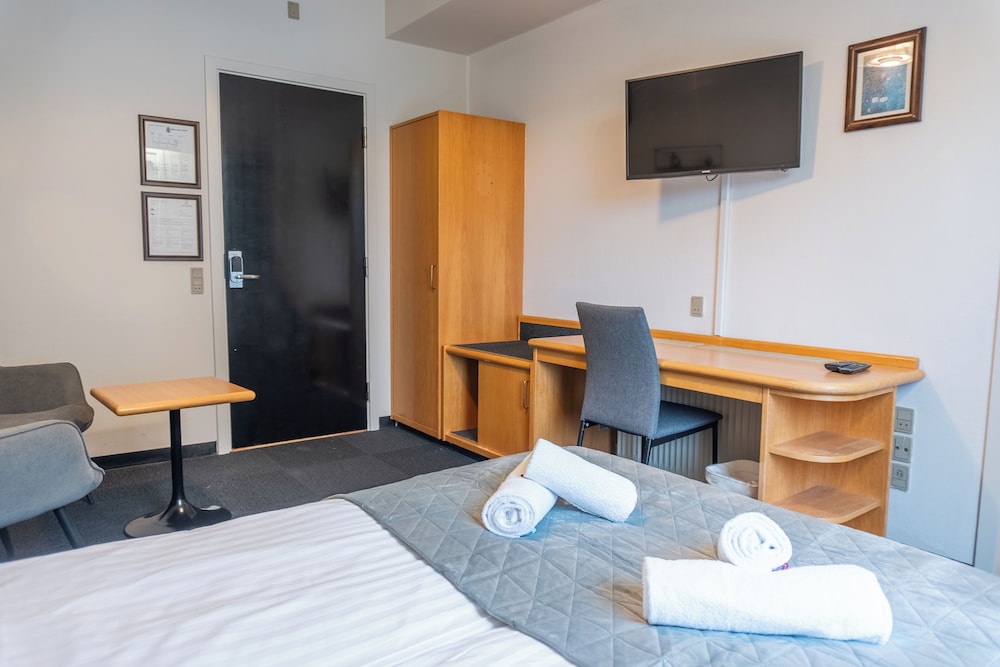 Basic Double Room