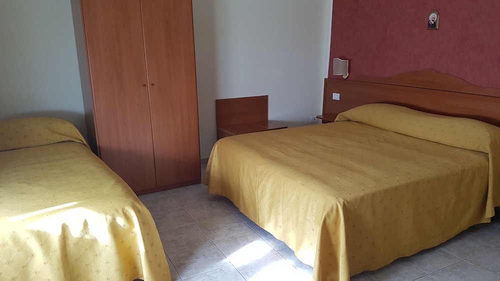 Triple Room photo 2