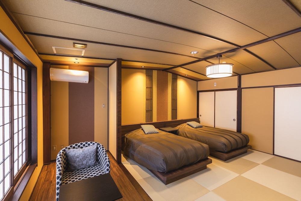 Basic Twin Room - Photo 1