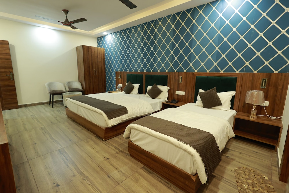 Classic Triple Room