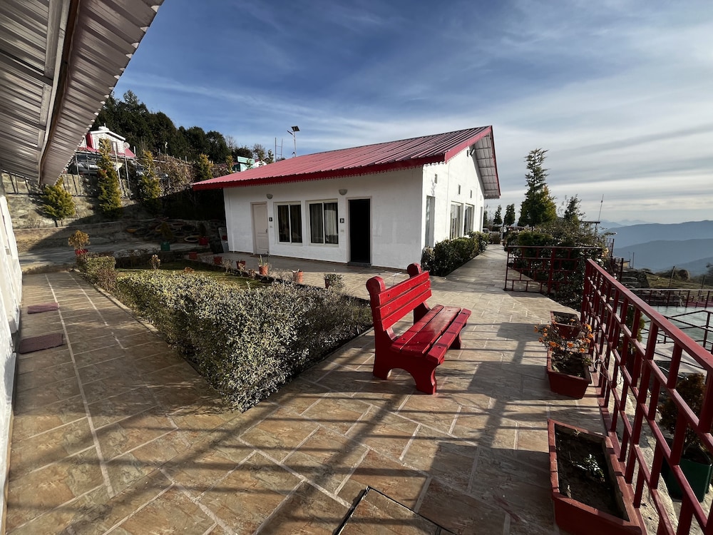 Superior Cottage - Photo 3