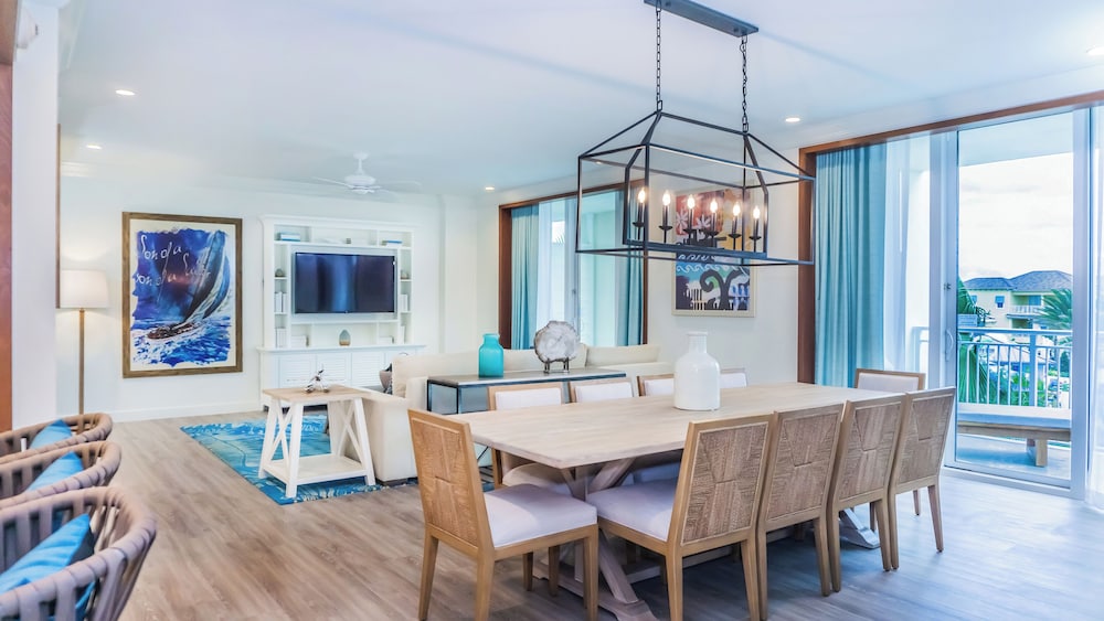 Suite (Hospitality) photo 2