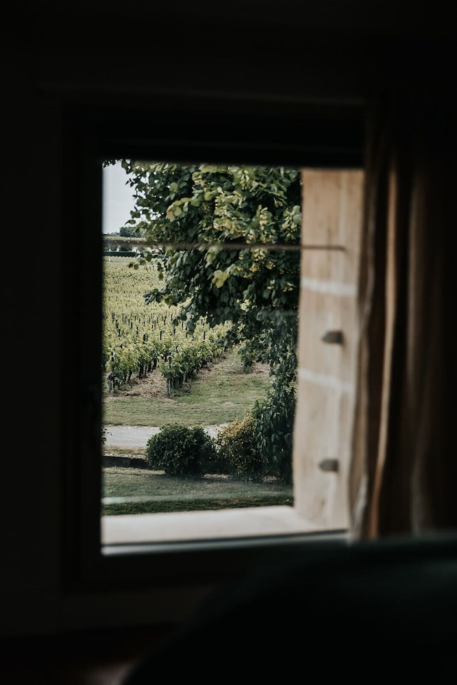 Double Room, Ensuite (Le Nid) photo 2
