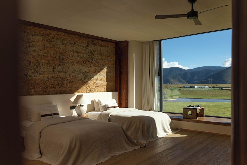 Basic Twin Room, Hill View