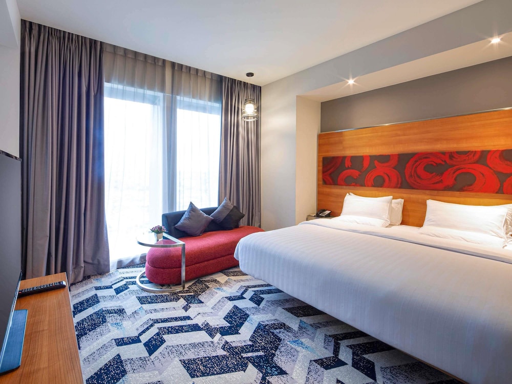 Junior Suite, 1 King Bed photo 2