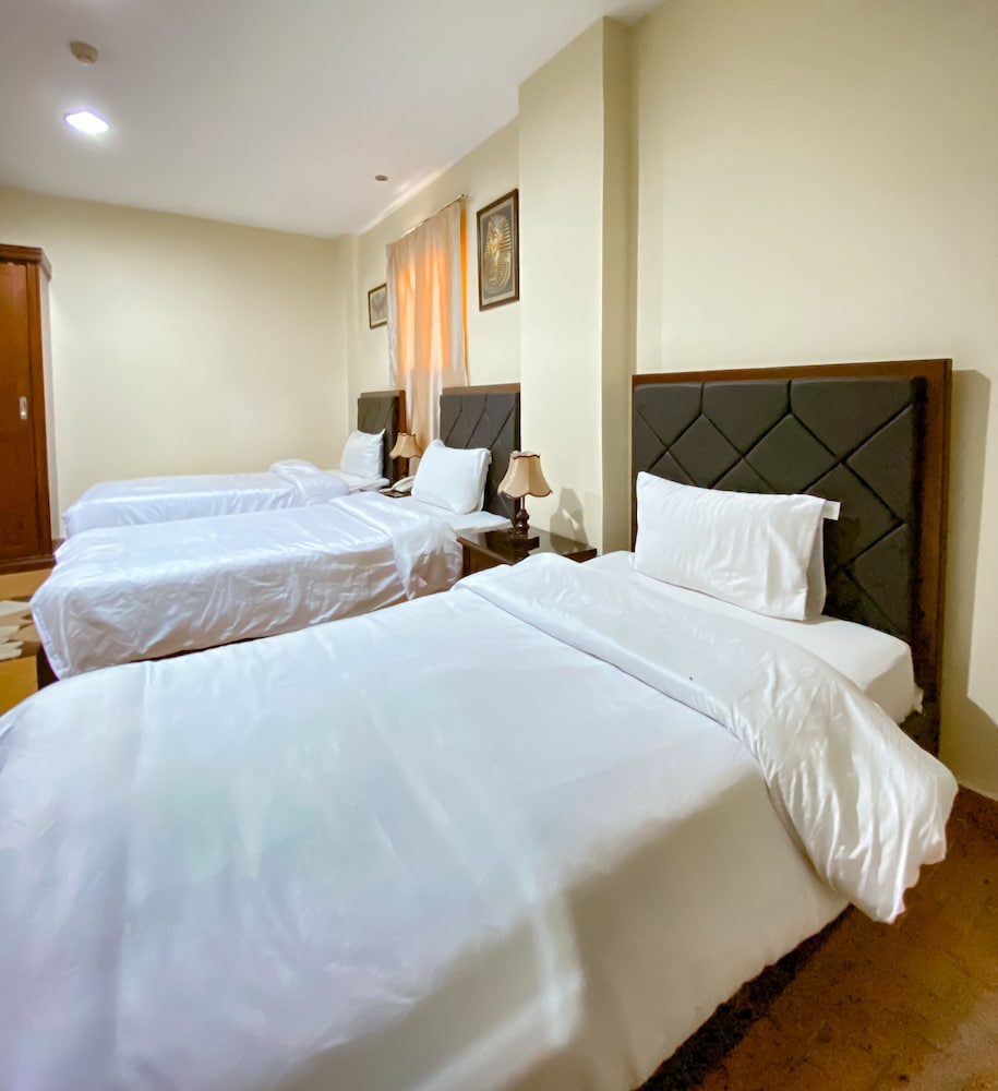 Deluxe Triple Room photo 1