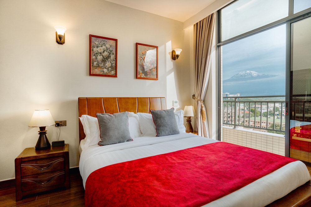 Deluxe Double Room, Balcony, Mountain View - Photo 2