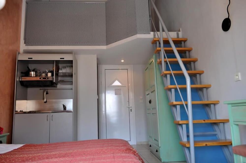 Triple Room (Split Level)