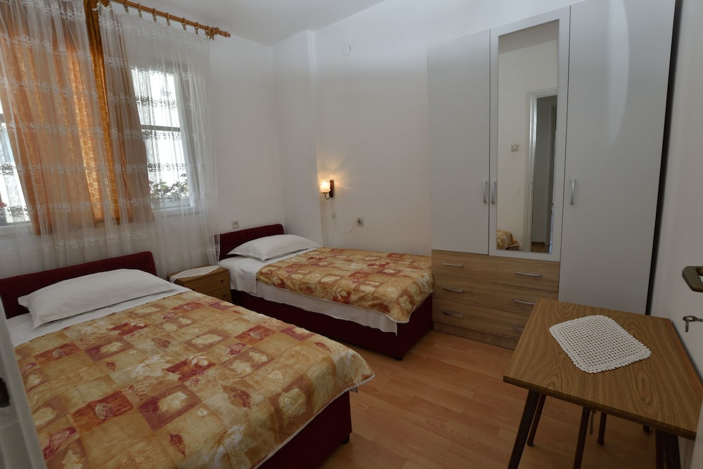 Apartment (A1)
