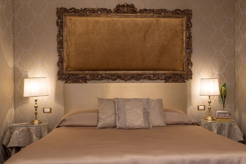 Classic Double Room with One Double Bed and 2 Adults Occupancy (Non Smoking)